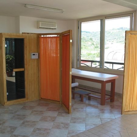 ואסטו Hotel President מראה חיצוני תמונה