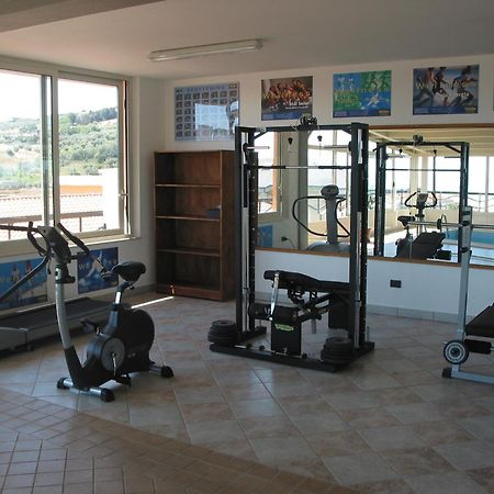 ואסטו Hotel President מראה חיצוני תמונה