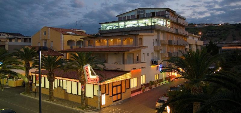 ואסטו Hotel President מראה חיצוני תמונה