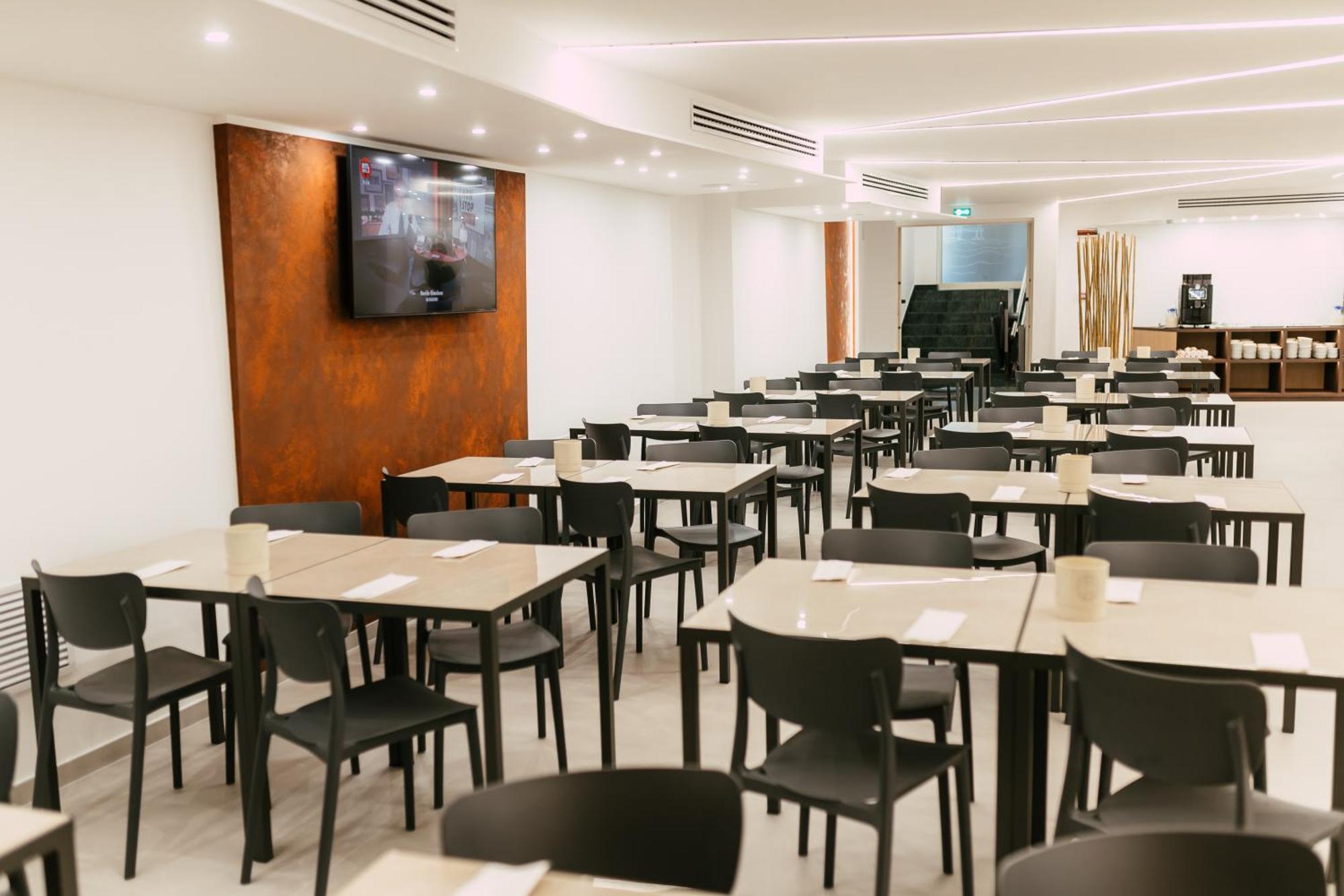 ואסטו Hotel President מראה חיצוני תמונה