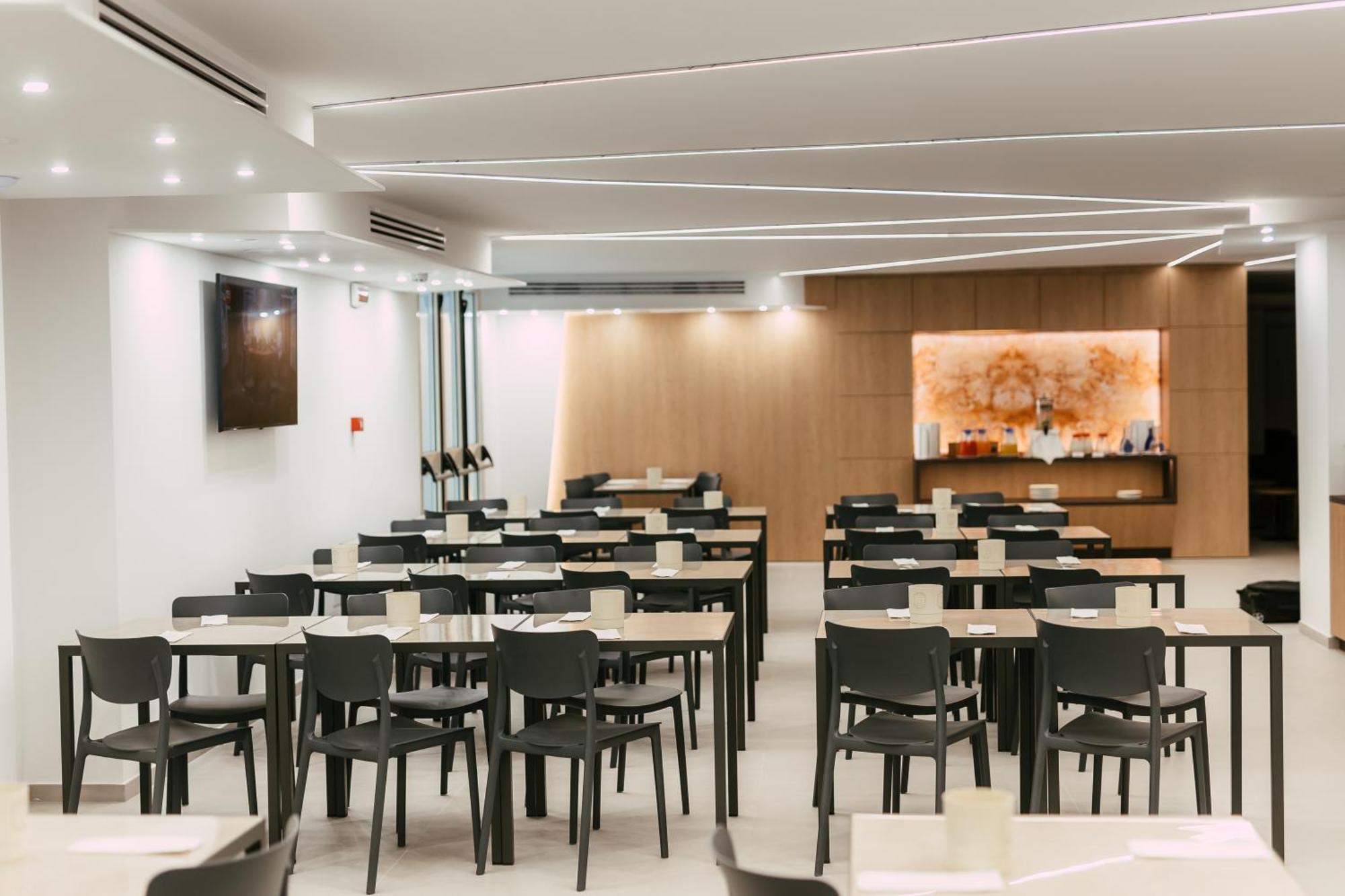 ואסטו Hotel President מראה חיצוני תמונה