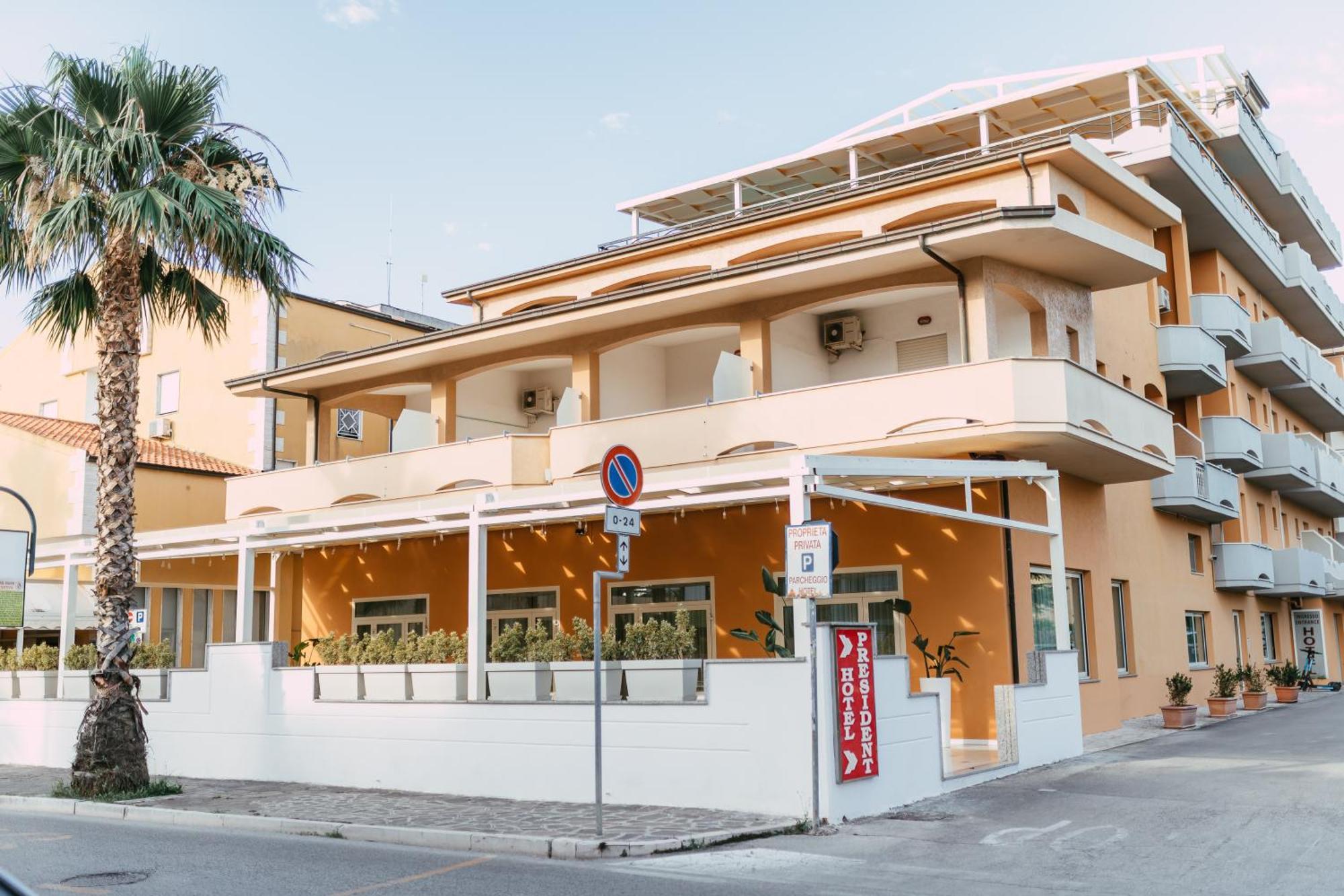 ואסטו Hotel President מראה חיצוני תמונה