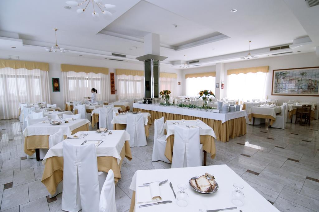 ואסטו Hotel President מראה חיצוני תמונה